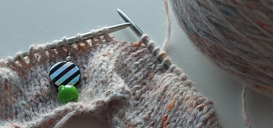 Knitting snood (Neck Warmer) with MerinoMeri